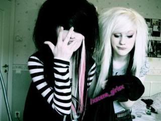 Re: Scene Queen, forma de vestir, estlimo emo y belleza