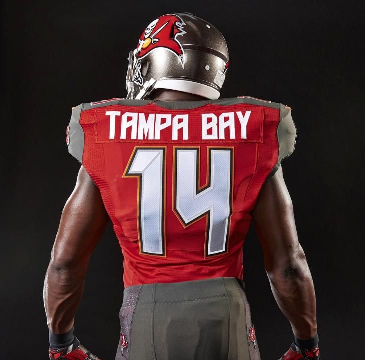 tempAT_SP14_TBB_Team_Uniform_Red_191--nfl_mezz_1280_1024.jpg
