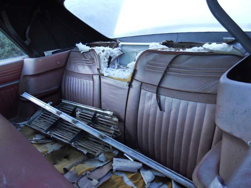 1966PlymouthFuryIIIInterior4.jpg