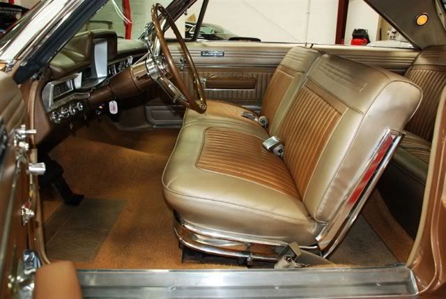 1966PlymouthFuryIIIInterior6.jpg
