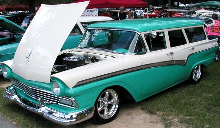 57FordCountrySedan.jpg