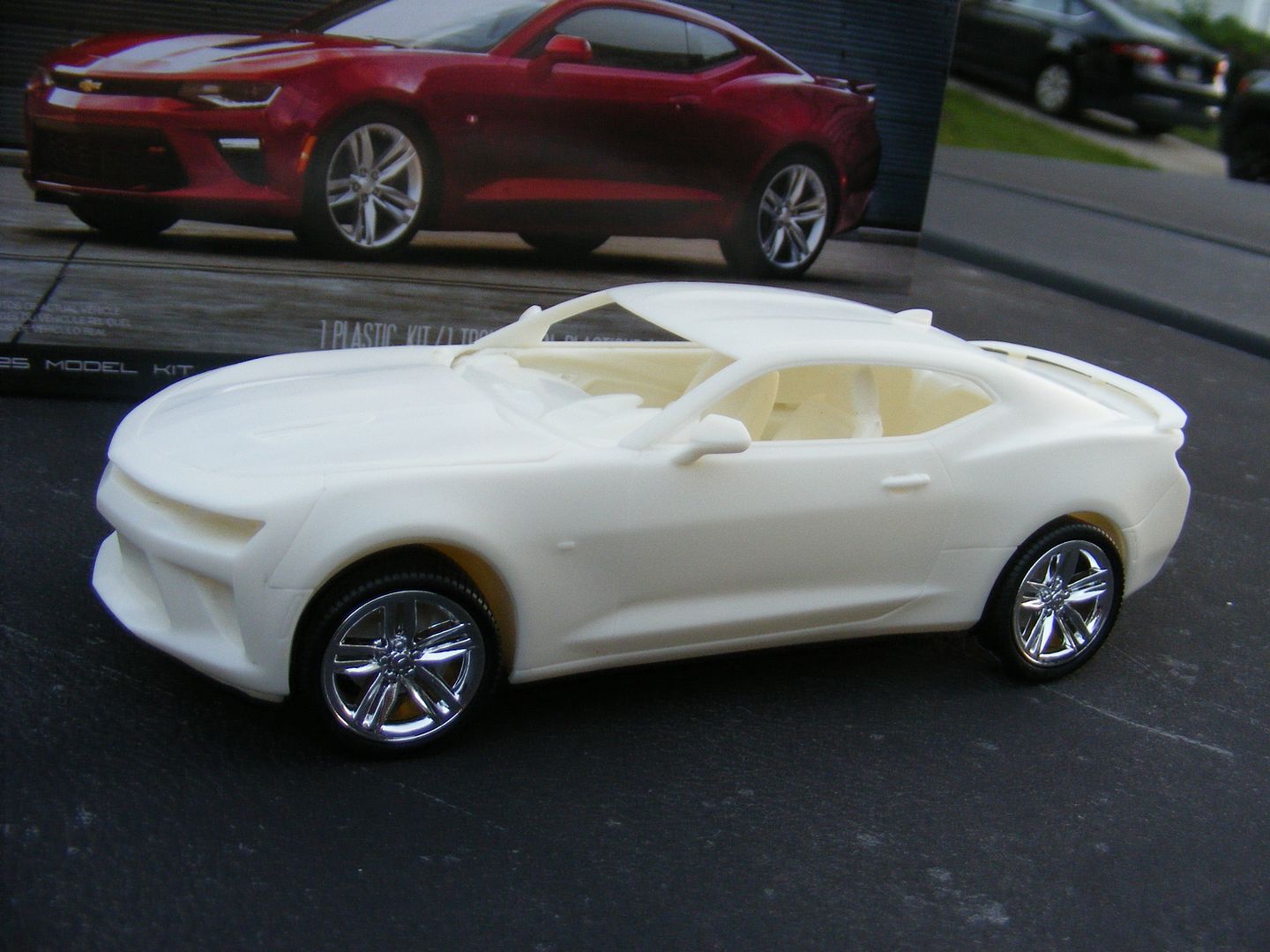 AMT%202016%20Camaro%20Model%20Kit%20006_