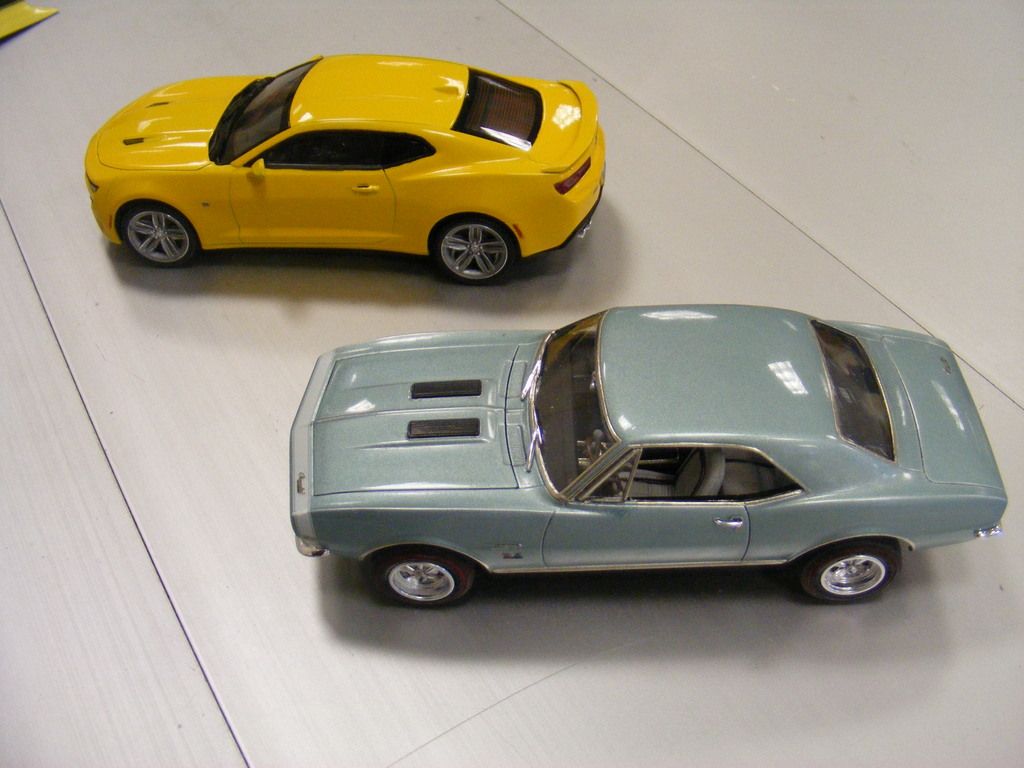 Camaros%20Old%20and%20New%20013_zpsuwje4