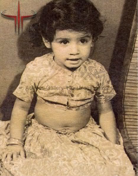 Amisha Patel Childhood