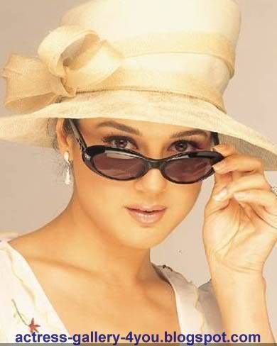 Preity Zinta hot actress pictures