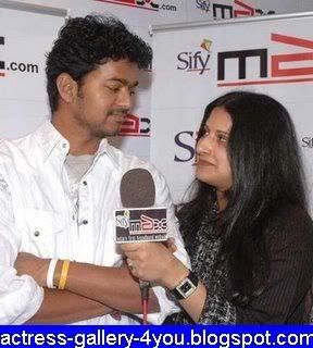kollywood Actor Vijay loves his cute wife03