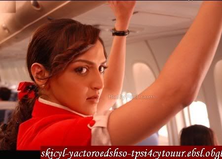 92547_esha_deol_playing__airhostess_hijack_5103_122_852lo