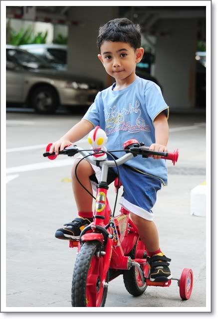 13 มิ ย 52 ขี่จักรยานที่คอน ดครับ