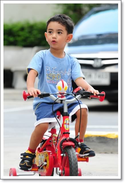 13 มิ ย 52 ขี่จักรยานที่คอน ดครับ
