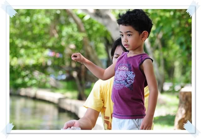 11 ก ค 52 หอสมุดธรรมสมาธิ พุทธมณฑลอีกแล้ว