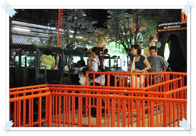 7 ส ค 52 งานวันแม่ที่ รงเรียนลูก เที่ยวสวนสยามครับ