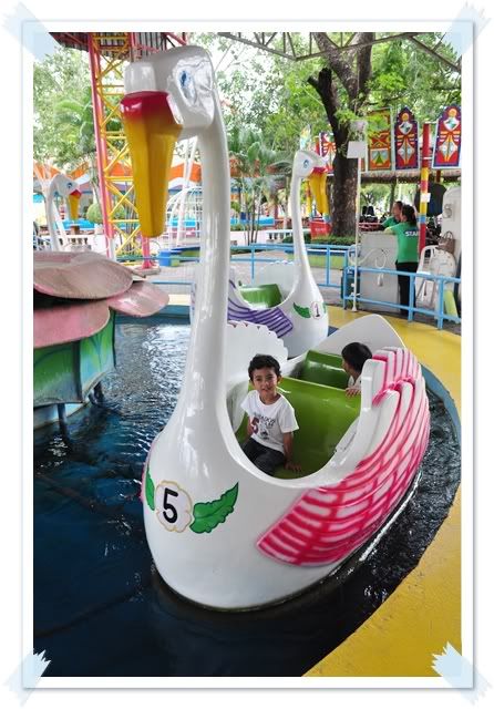 7 ส ค 52 งานวันแม่ที่ รงเรียนลูก เที่ยวสวนสยามครับ