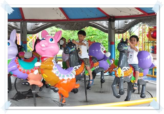 7 ส ค 52 งานวันแม่ที่ รงเรียนลูก เที่ยวสวนสยามครับ