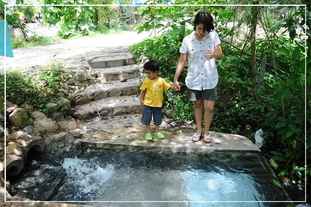 บ้านหอมเทียน อ สวนผึ้ง ควันหลงจาก ซีนเนอร์รี่ รีสอร์ทครับ