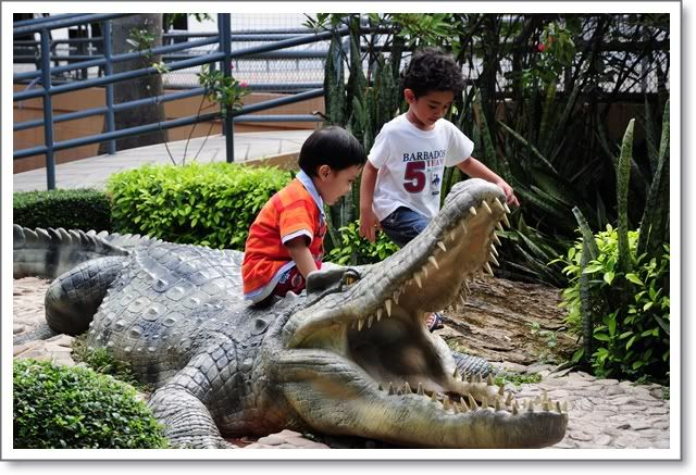 วันอาทิตย์ที่ 24 พ ค ไปเที่ยวสุพรรณครับ