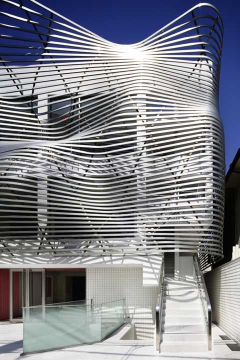 photo 54124b4fc07a80a040000068_dear-jingumae-builidng-amano-design-office_dear_jingumae_011_zps05fffe59.jpg