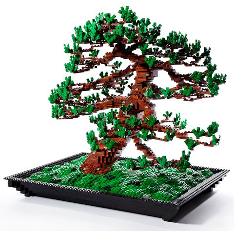  bonsai tree made from LEGO by Makoto Azuma
