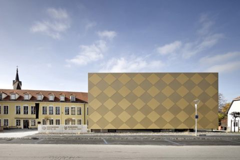 photo 53914161c07a805cea0003a9_goldst-ck-musikverein-franz-architekten_portada-530x353_zpse135b2d6.jpg