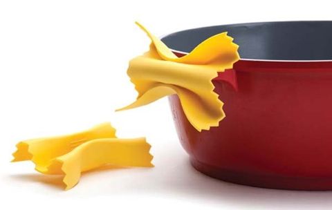 photo farfalloni-pasta-shape-oven-gloves_zps9681d1b5.jpg