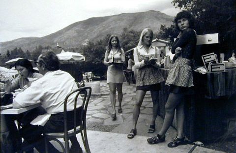 photo leaningwaitresses_zps8561f935.jpg