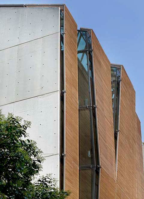 photo Dezeen_Ipera-25-by-Alatas-Architecture-Consulting_7_zpse9a89014.jpg