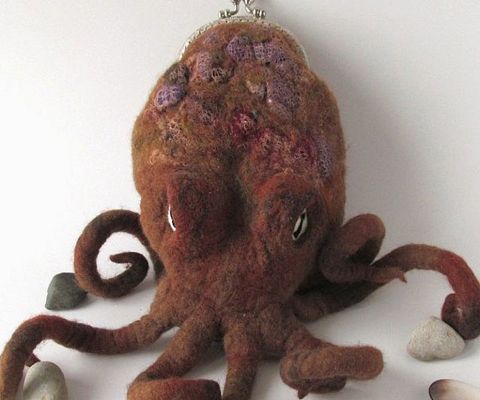  photo octopus-purse-alt-one-640x533_zpsik5xbn77.jpg