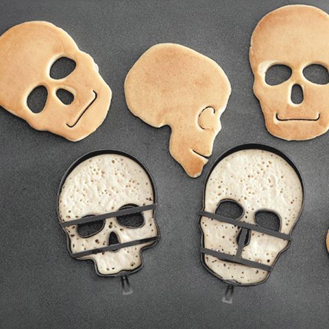 photo Skull-Pancake-Molds_zps2827e6be.jpg