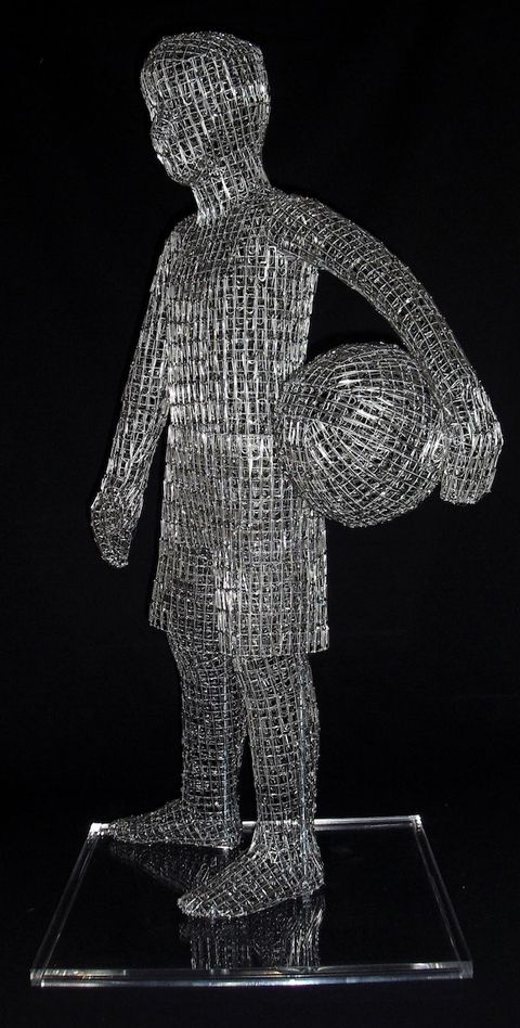 photo pietrodangelopaperclipsculptures-8_zps097ff806.jpg