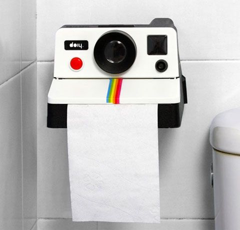 photo polaroll-polaroid-toilet-9978_zpsf3041dd5.jpg