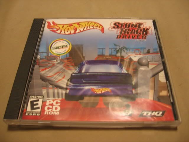 Hot Wheels Stunt Track Driver 2 Get 'n Dirty