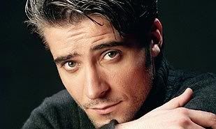 http://i245.photobucket.com/albums/gg73/Nrosa/goran-visnjic-20060128-105111.jpg