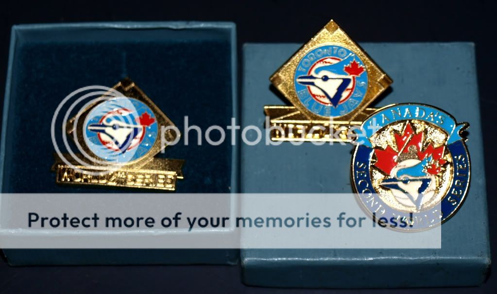 AWESOME TORONTO BLUE JAYS WORLD SERIES PRESS PIN COLLE  